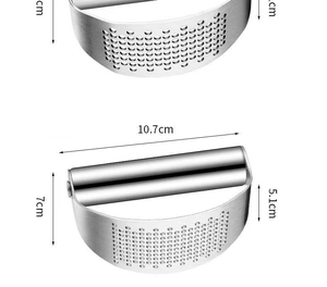 Detailed dimension guide for stainless steel garlic press with 10.7cm length measurement