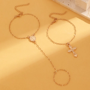Set catena da mano dorata e bracciale con croce e ciondoli religiosi da donna
