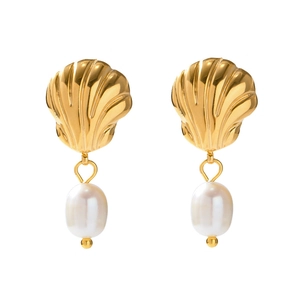 Gold-plated stainless steel scallop shell earrings with elegant freshwater pearl pendants