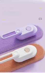 Detail of pet steam massage brush with foldable handle and soft silicone bristles