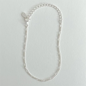Minimalist S925 sterling silver Figaro chain bracelet with adjustable extender and clasp