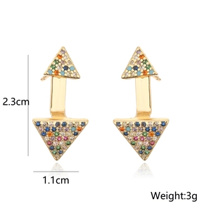 Detailed view of geometric gold earrings with dimensions 2.3cm and weight 3g shown clearly