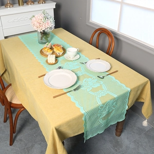 Elegant Lace Table Runner Hollow Rose Pattern Scalloped Edge Polyester Warp Knitted For Dining Coffee Table Wedding Decor