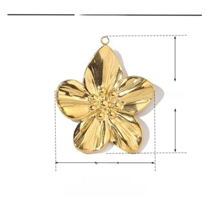 Detailed parameter view of a gold flower pendant in stainless steel, 32mm x 27mm