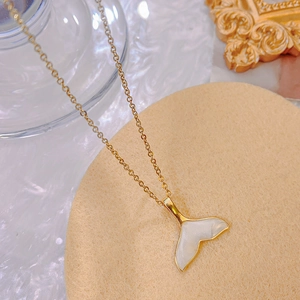 Minimalist 18k gold plated titanium steel necklace with white shell fishtail pendant