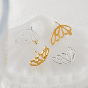 316 Stainless steel butterfly wing earrings in gold and silver finish on shell tray
