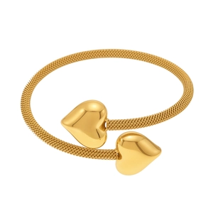 18K gold plated heart charm elastic mesh bracelet made of durable stainless steel