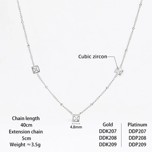 Détails du collier zircon avec chaîne de 40cm, extension de 5cm et pierres de 4,8mm
