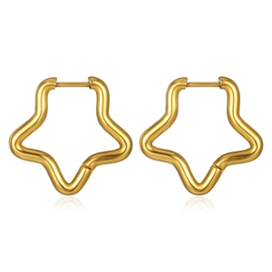 Boucles d'oreilles étoiles dorées minimalistes avec bords ondulés en acier poli