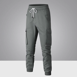 Pantaloni cargo uomo grigio scuro con elastico in vita e tasche laterali con patta e coulisse