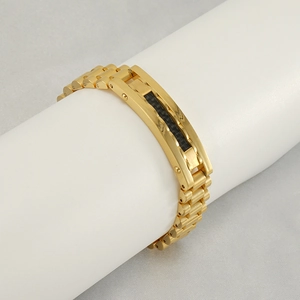 Bracelet pour hommes en acier inoxydable plaqué or 18K avec insert noir en fibre de carbone