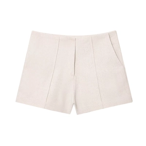 Pantaloncini a vita alta in misto lino beige crema con dettagli di cuciture verticali