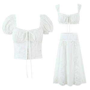 Tenues En Coton À Empiècements En Dentelle Blanche Haut À Manches Bouffantes Et Camisole Et Jupe Longue Style Français
