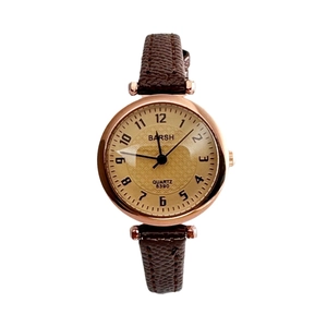 Golden quartz wristwatch with brown leather strap and easy-to-read Arabic numerals