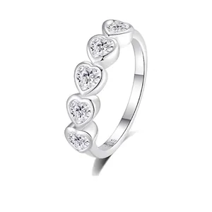 925 Sterling Silver Ring Heart Shaped Cubic Zirconia Row Eternity Band For Women Romantic Minimalist Jewelry