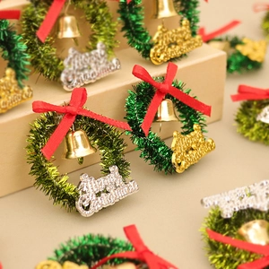 Miniature Christmas Wreaths Red Bow Gold Bell Merry Christmas Sign For Dollhouse DIY Crafts Holiday Decor