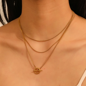 Collier En Acier Inoxydable Multirang Chaîne Serpent Ronde Avec Fermoir Toggle Plaqué Or 18K Bijoux Mode Pour Femmes