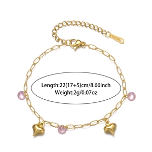 Detail of 18K gold heart pendant bracelet with pink zircons and size specifications