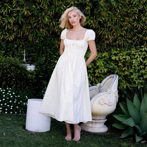 Französisches Vintage Midikleid Mit Eckigem Ausschnitt Puffärmeln Gesmokter Elastischer Taille Und Schnürung Hinten