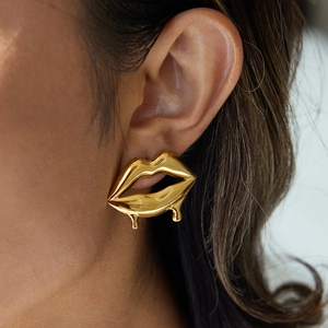 Boucles d'Oreilles en Acier Inoxydable en Forme de Lèvres de Liquide en Fusion Or Poli Lèvres Gouttantes Bijoux pour Femmes Design de Niche