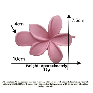 Detail view of pink matte flower hair claw clip with specific size dimensions 10x7.5cm
