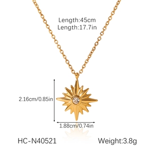 Detailed size specifications for 18K gold plated north star necklace with pendant dimensions