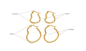 Polished gold wavy heart hoop earrings in four sizes ranging from 2.0cm to 3.0cm