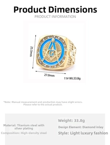 Nahaufnahme Freimaurer-Ring mit blauem Emaille-Logo, Kristallbesatz und Maßangaben