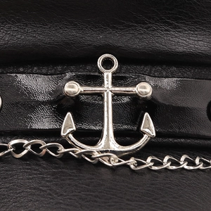 Cappello ottagonale in pelle PU nera con ciondolo ad ancora d'argento e catena stile punk