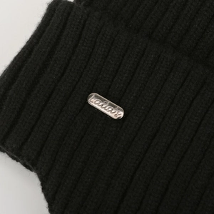 Winter thermal ribbed knit beanie with silver metal Lailas logo plate in black