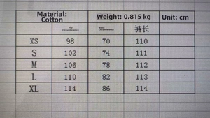 Size chart for high-waisted wide-leg jeans with detailed waist and hip measurements