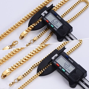 Polished gold Franco chain detail showing 6.0mm and 4.0mm widths via digital caliper