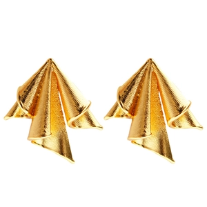 Irregular vintage golden pleated metal earrings with a geometric roman artistic design