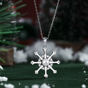 S925 sterling silver snowflake pendant necklace with white pearl and sparkling crystals