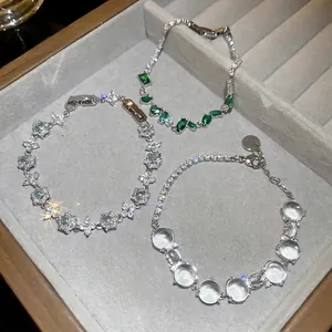 Ensemble de bracelets fleurs en zircone cubique avec gouttes vert émeraude et bleu ciel