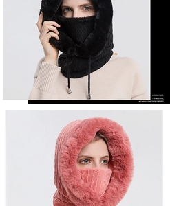 Détail d'une capuche d'hiver en tricot avec doublure en peluche et cordon réglable