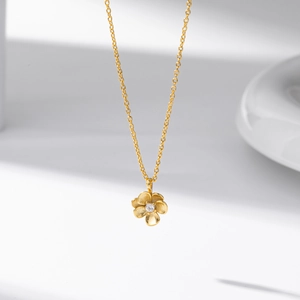 Elegant gold-tone S925 silver flower pendant necklace with matte finish and zircon