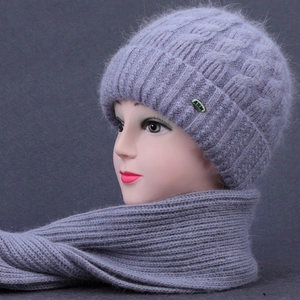 Plush lavender knitted hat and scarf set for elderly women with thick thermal texture
