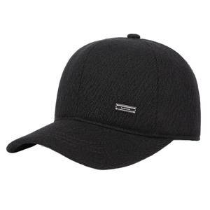Men's black thickened winter knit baseball cap with fashion metal tag and warm lining