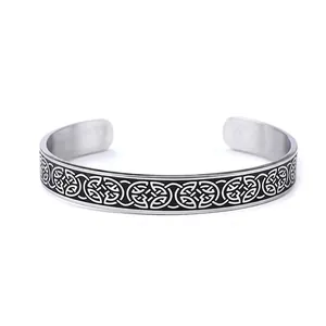 Bracelet manchette en acier argenté avec motif nœud celtique noir style Viking