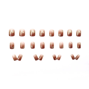24 unghie finte sfumate color tè al latte con glitter dorati e decori a farfalla