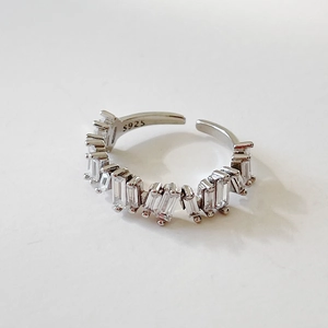 French style S925 sterling silver ring with rectangular zircon stones on white background