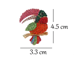 Detailed macro view showing the 4.5cm x 3.3cm size of the colorful parrot bird brooch