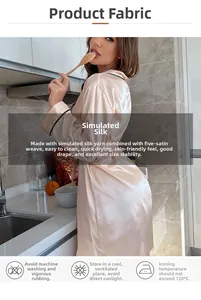 Peignoir en satin champagne avec liseré noir présenté dans une scène domestique