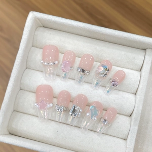 Unghie Finte Fatte A Mano Lunghe A Bara Sfumatura Rosa Con Fiocco Cuore 3D Decorazione Strass Perla Artificial Dolce Lusso