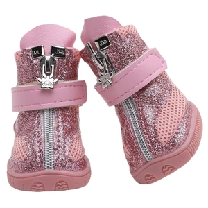 Chaussures roses brillantes pour chiens, respirantes avec semelles en caoutchouc