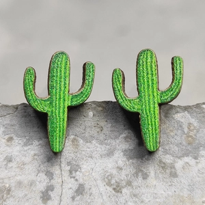 Ethnic style green cactus wooden stud earrings with a sparkling texture on grey stone