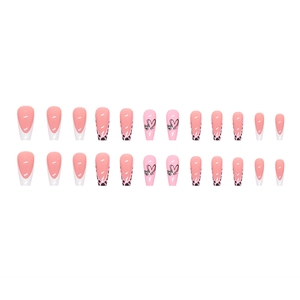 Faux ongles ballerine roses avec motifs cœur, imprimé léopard et pointes blanches French