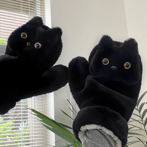 Cute black cat plush mittens for women, thick windproof thermal gloves with fuzzy fur