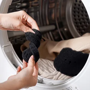 Cat-shaped laundry hair remover sponge for washing machine to prevent tangling